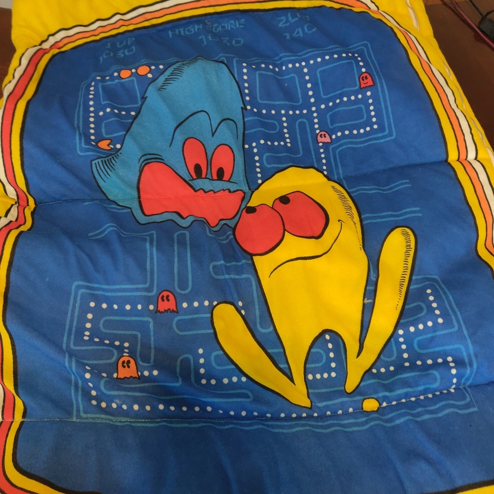 Vintage Pacman sleeping bag 70s 80s camping arcade